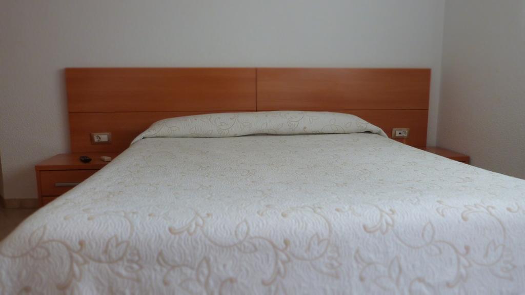 Hostal Restaurante La Masia Vila-real Kültér fotó